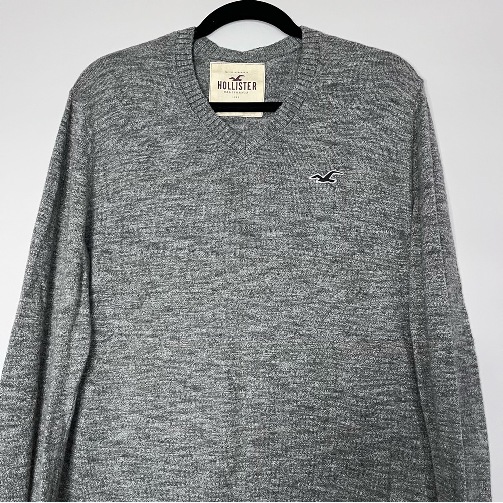 Vintage/Y2K Men’s Thin Hollister Sweater Size L Grey Colour Soft & Cozy - Picture 2 of 9